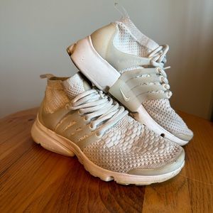 Nike Air Presto Flyknit Ultra Triple White